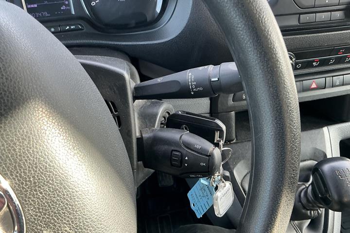 Rød Toyota ProAce fra 2020