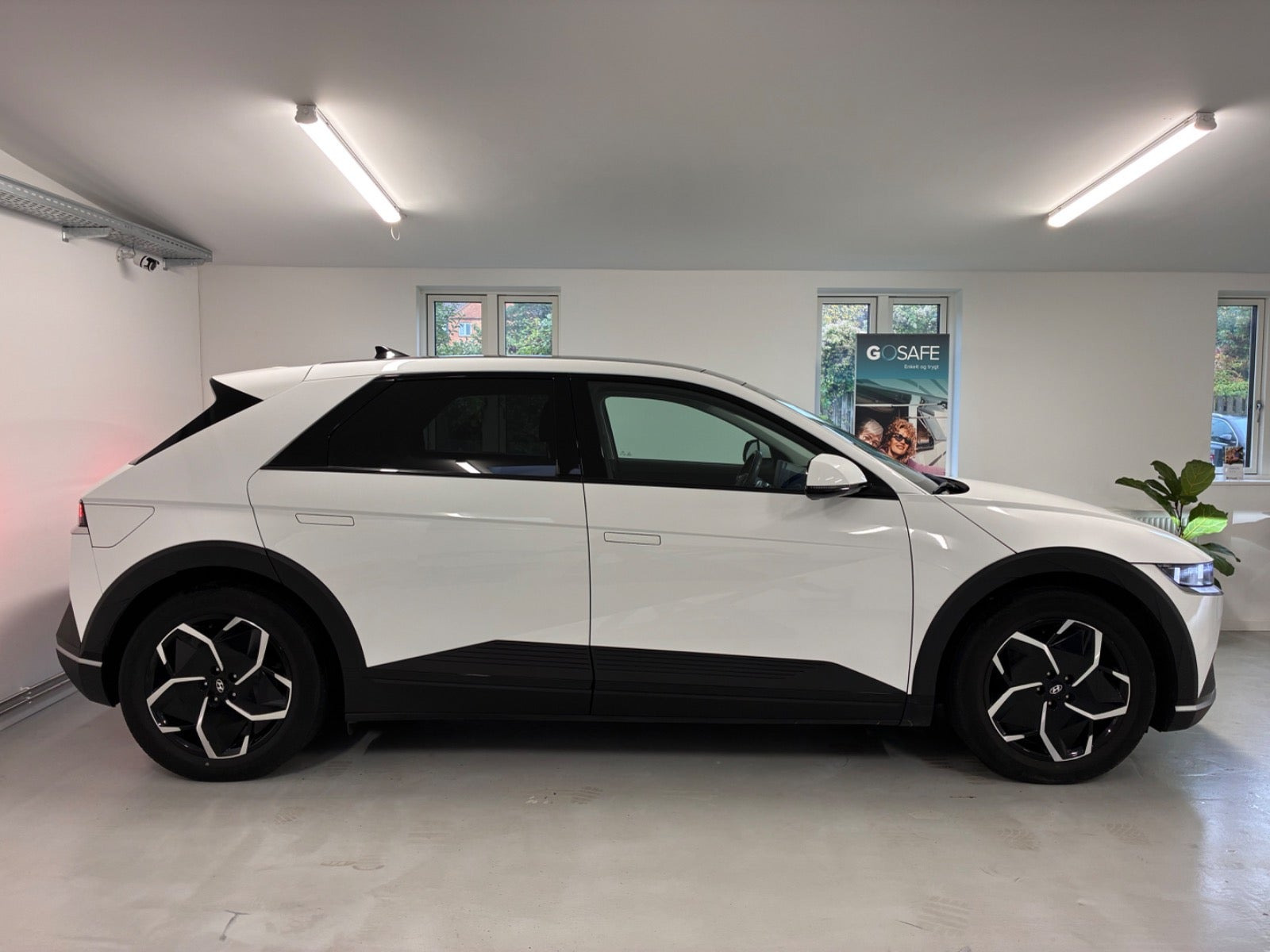 Hvid Hyundai Ioniq 5 fra 2023