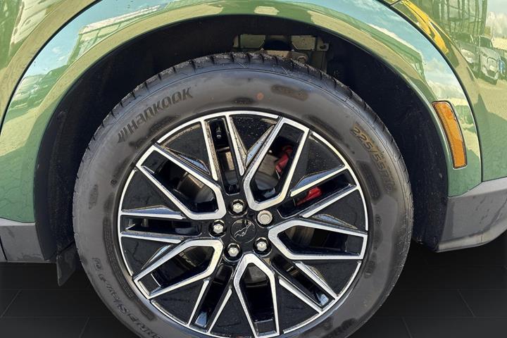 Grøn Ford Mustang Mach-E fra 2025
