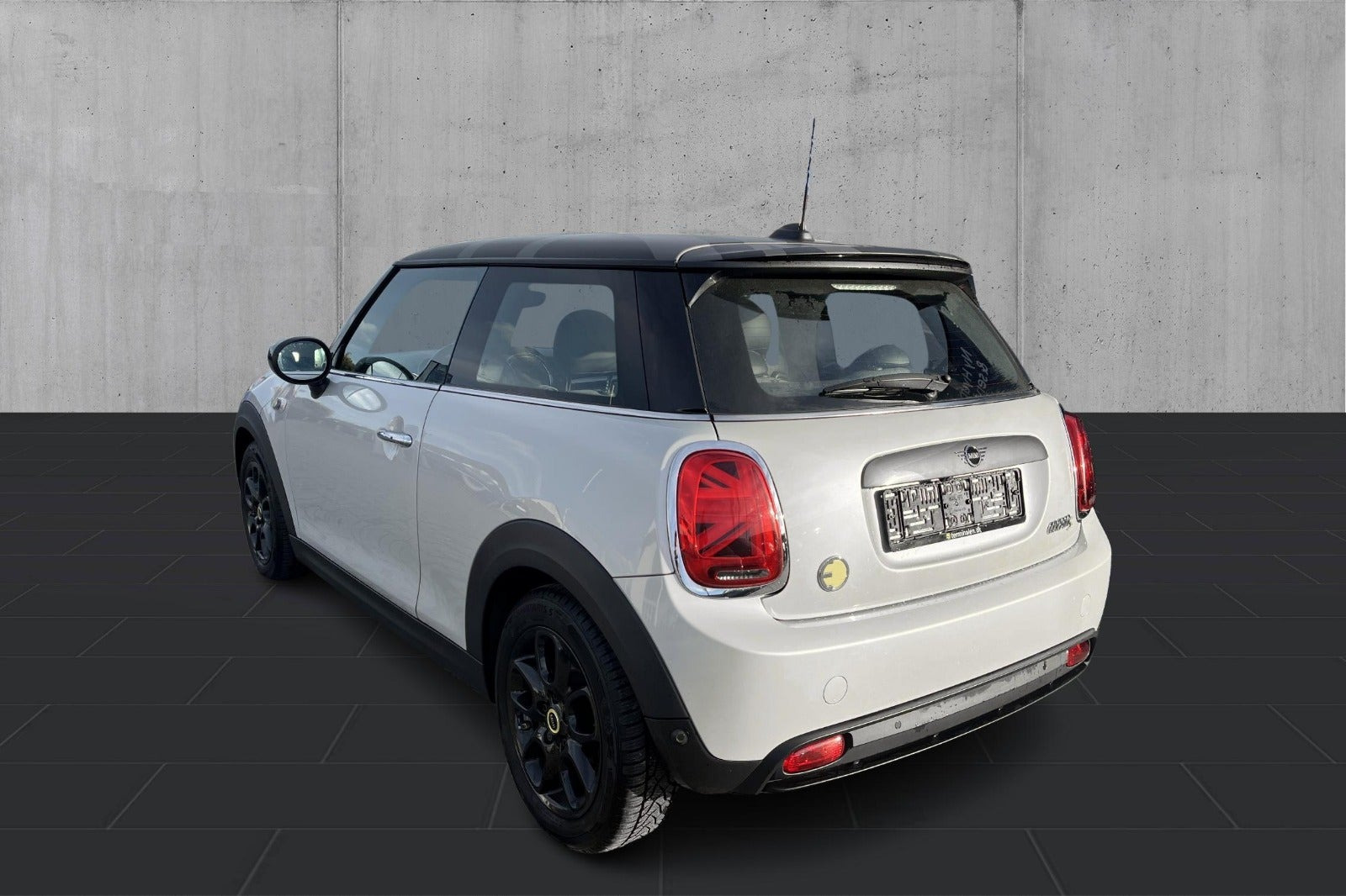 Sort Mini Cooper SE fra 2020