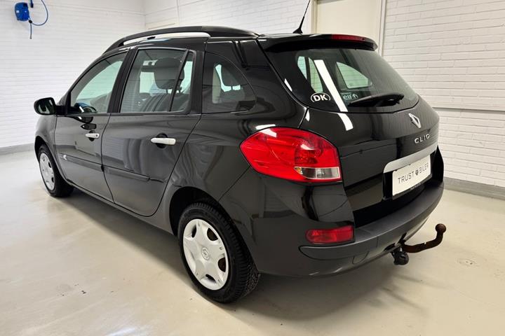 Sort Renault Clio III fra 2011