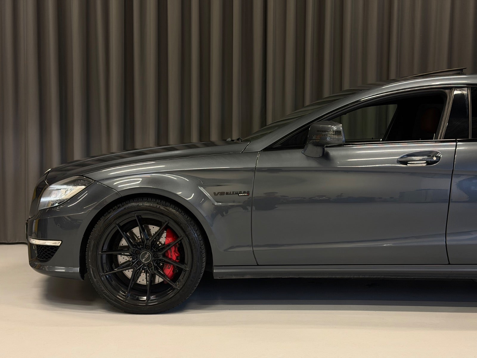 Grå Mercedes CLS63 fra 2014
