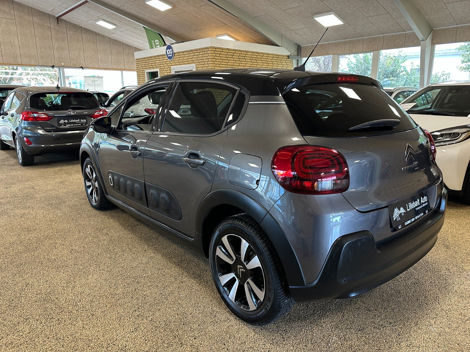 Grå Citroën C3 fra 2020
