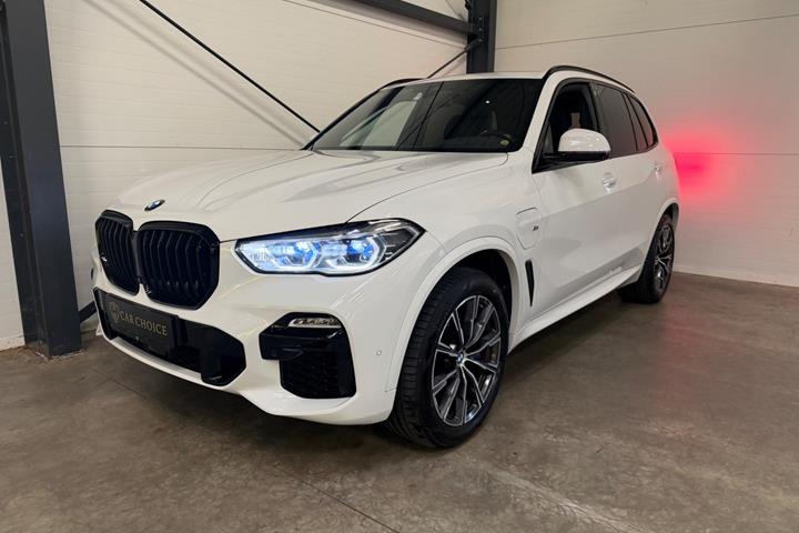 Hvid BMW X5 fra 2020