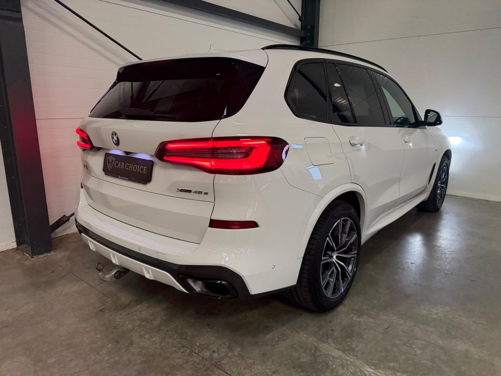 Hvid BMW X5 fra 2020