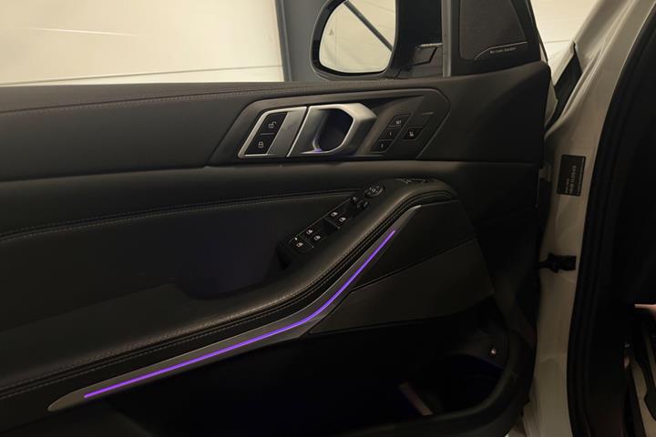 Hvid BMW X5 fra 2020