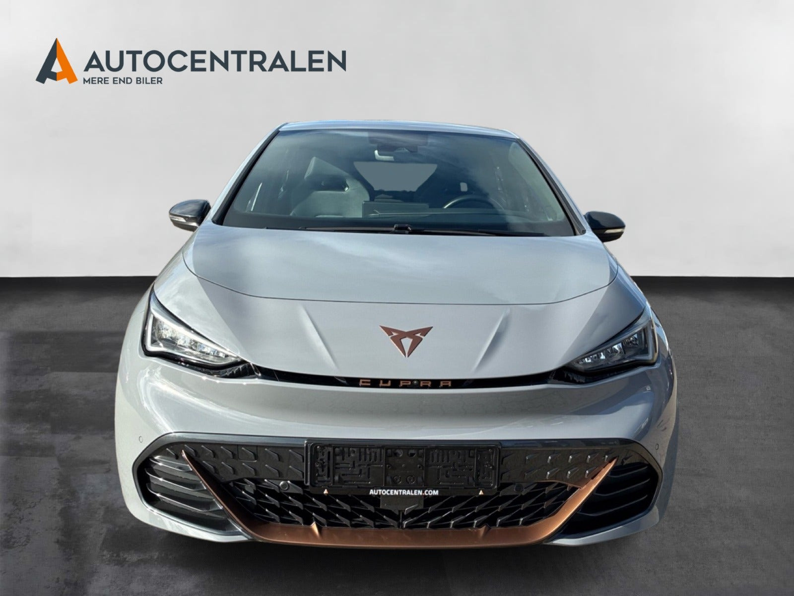Grå Cupra Born fra 2024
