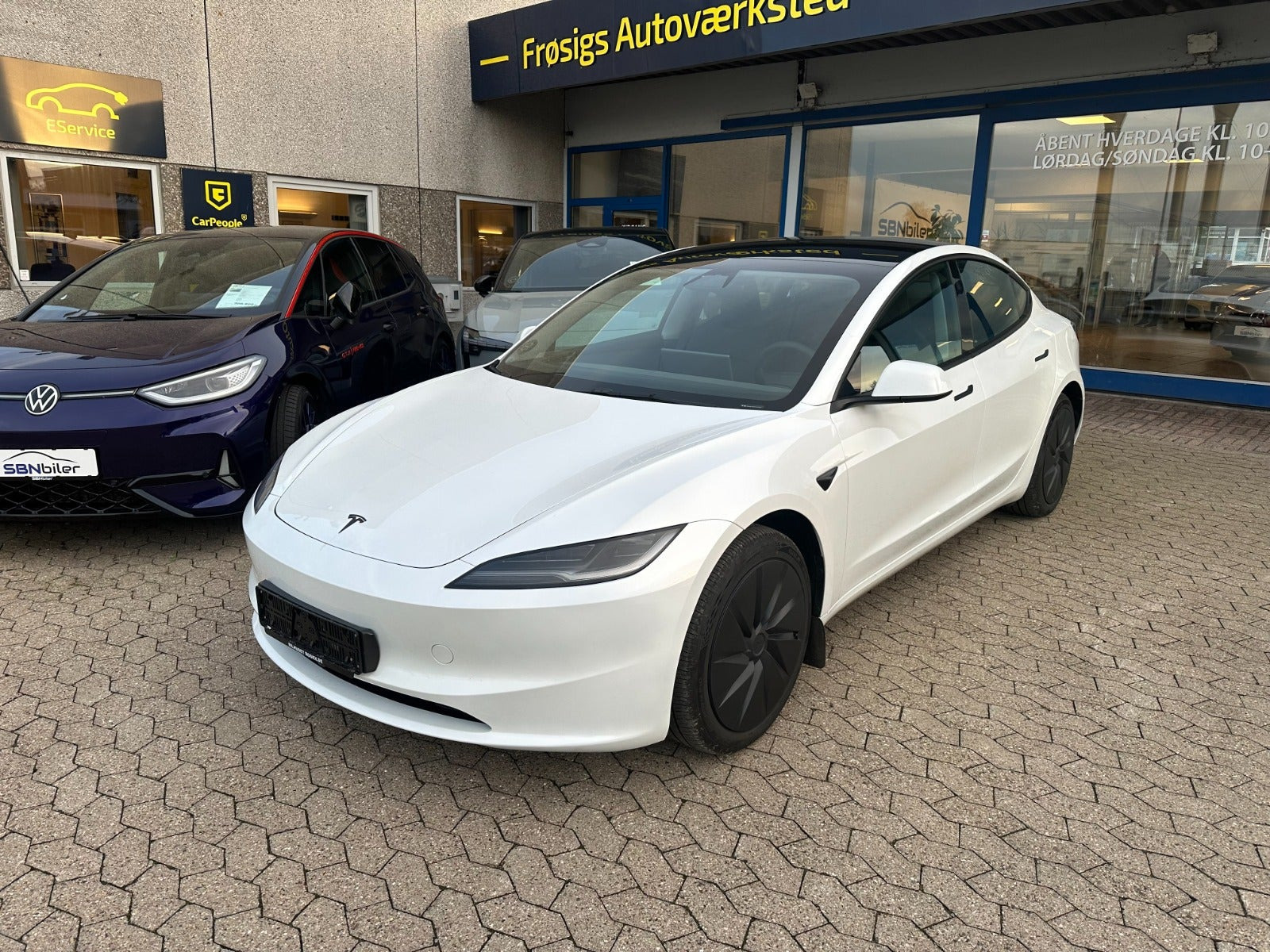 Tesla Model 3 Standard RWD