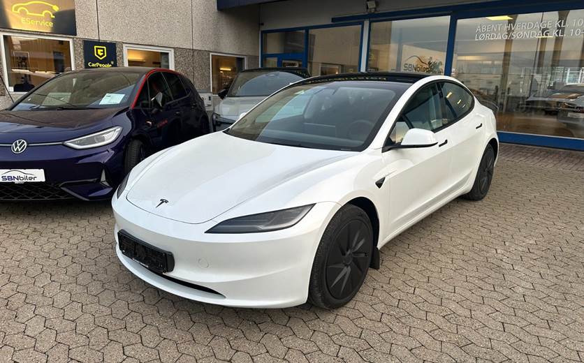 Tesla Model 3 Standard RWD