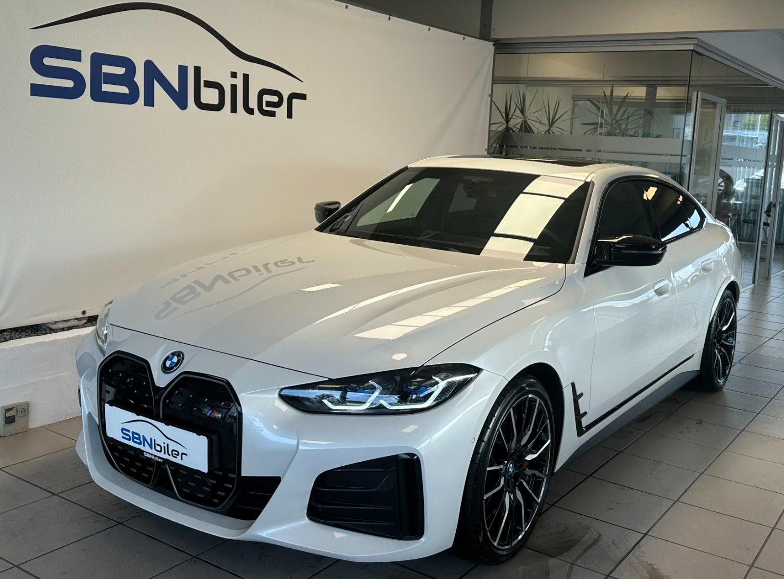 BMW i4 M50 Fully Charged xDrive