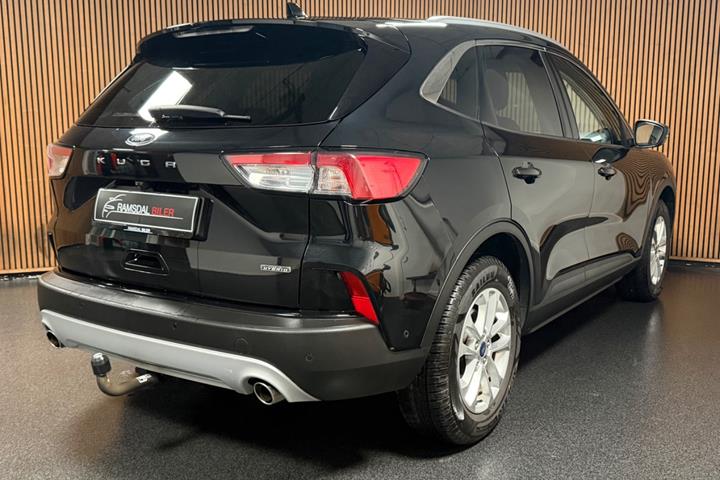 undefined Ford Kuga fra 2022