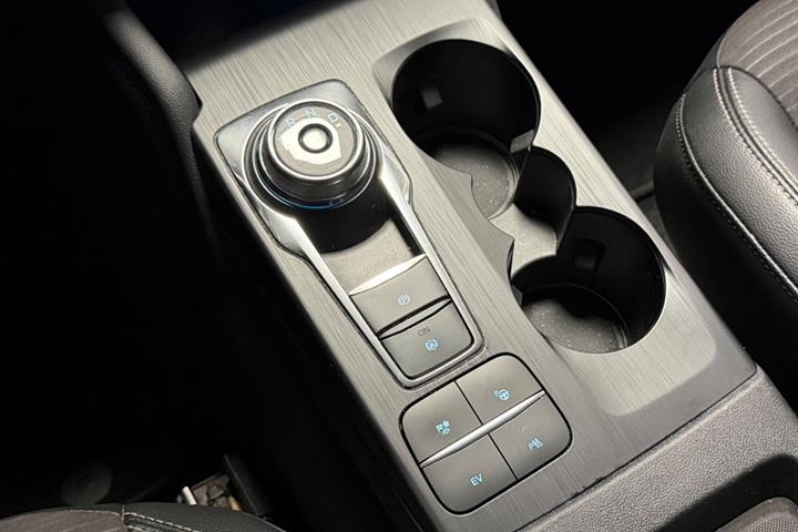 undefined Ford Kuga fra 2022