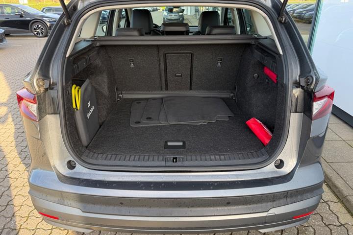 Grå Skoda Enyaq fra 2023