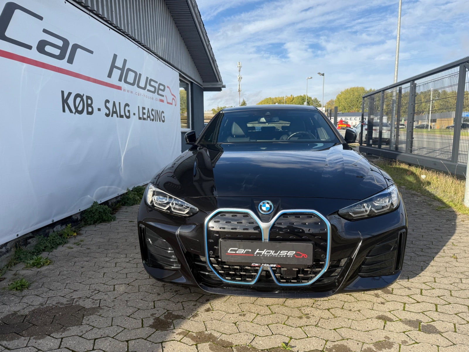 Sort BMW i4 fra 2023