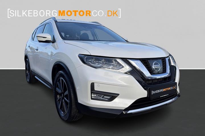 Hvid Nissan X-Trail fra 2018