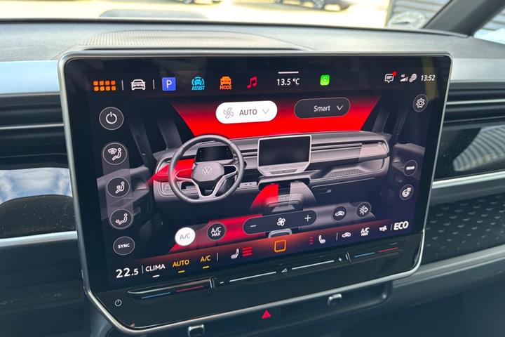 Gul VW ID.Buzz fra 2025