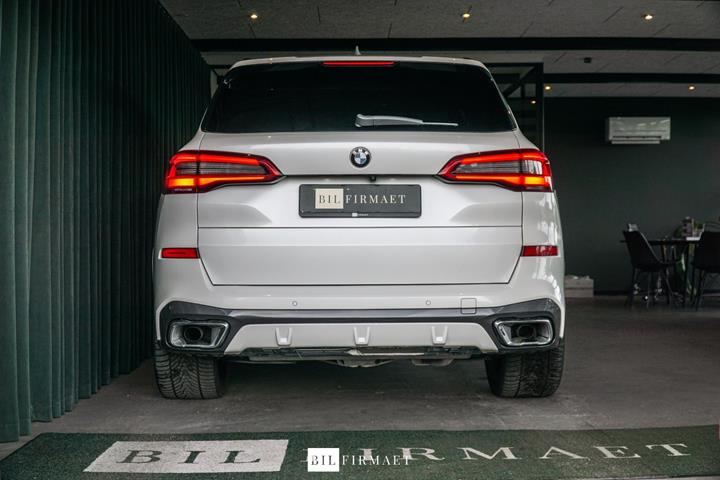 Hvid BMW X5 fra 2020