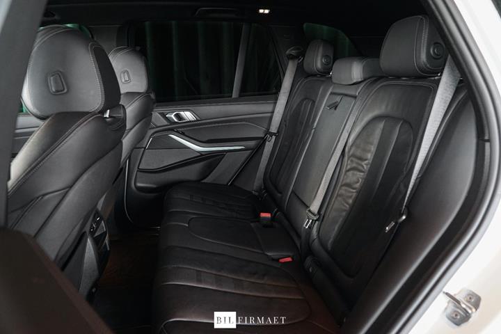 Hvid BMW X5 fra 2020