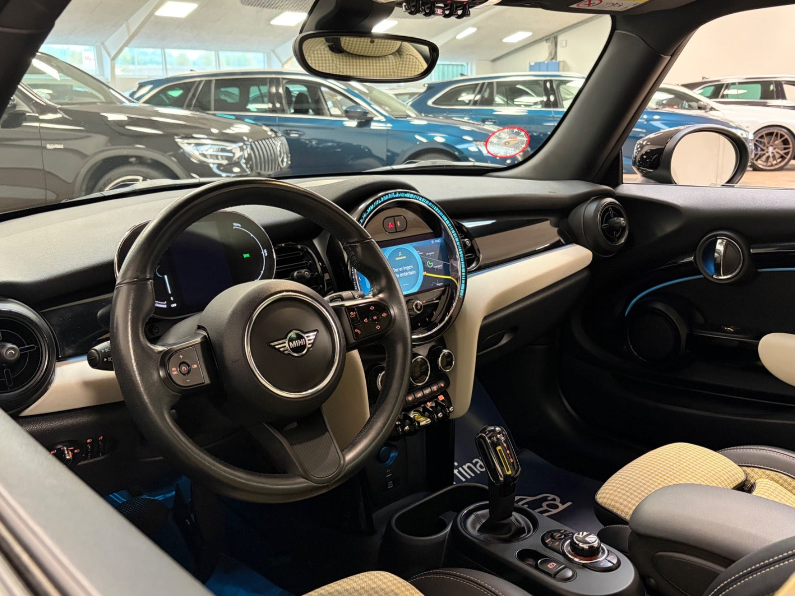Grøn Mini Cooper SE fra 2022