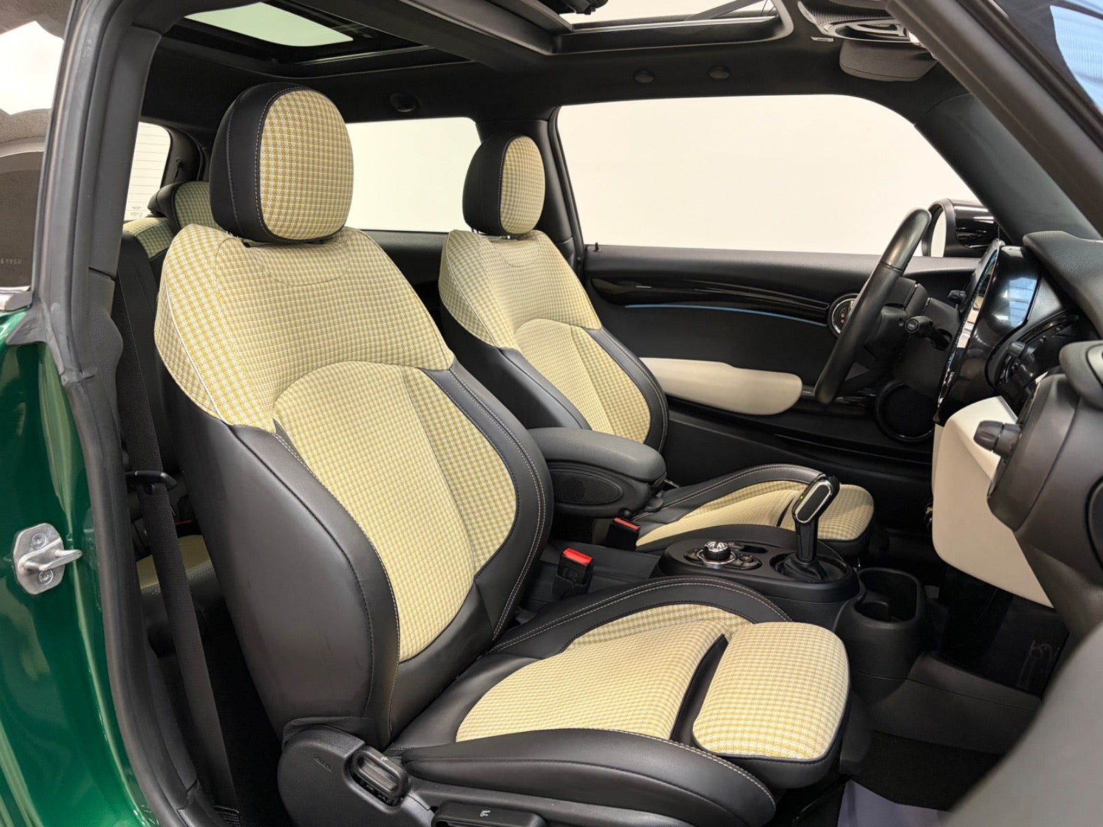 Grøn Mini Cooper SE fra 2022