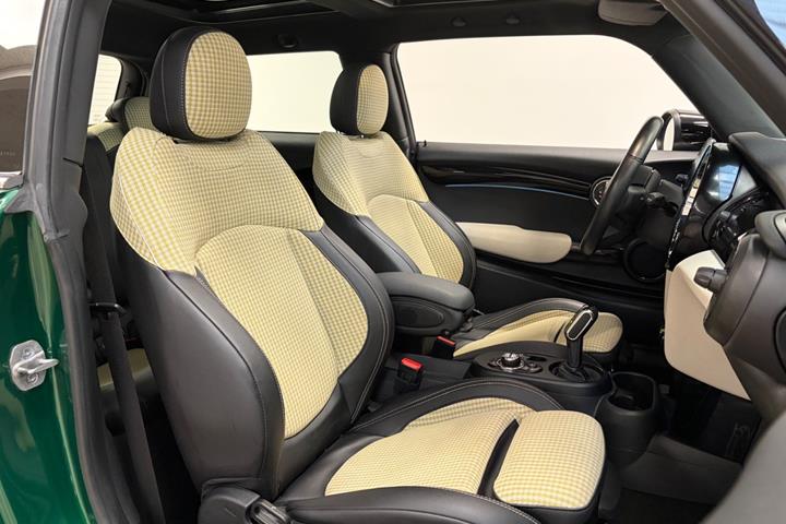 Grøn Mini Cooper SE fra 2022