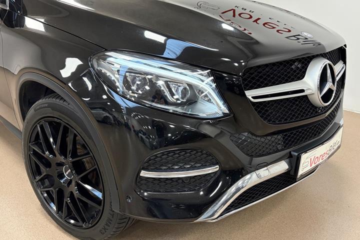 Sort Mercedes GLE350 d fra 2016