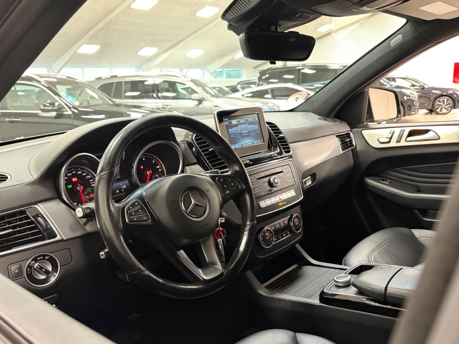 Sort Mercedes GLE350 d fra 2016
