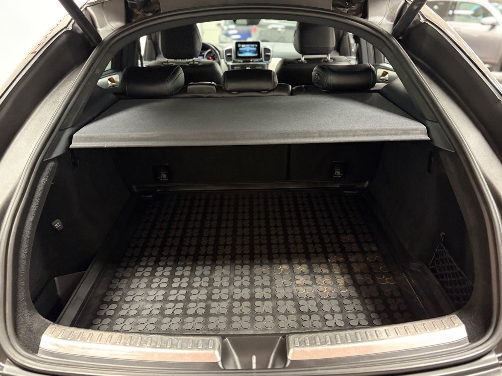 Sort Mercedes GLE350 d fra 2016