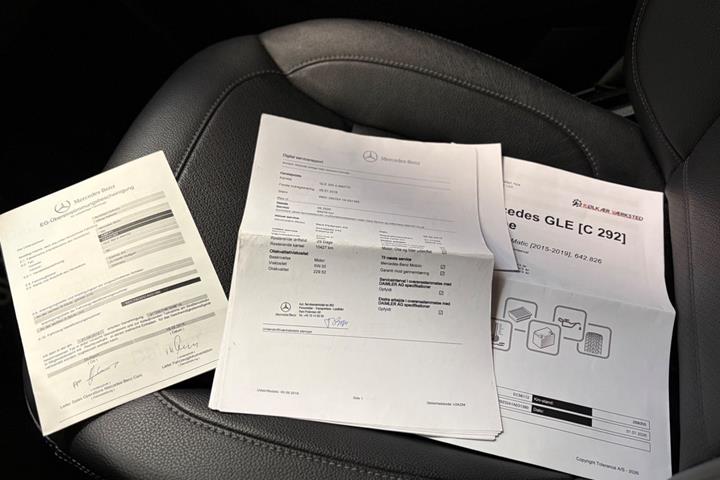 Sort Mercedes GLE350 d fra 2016