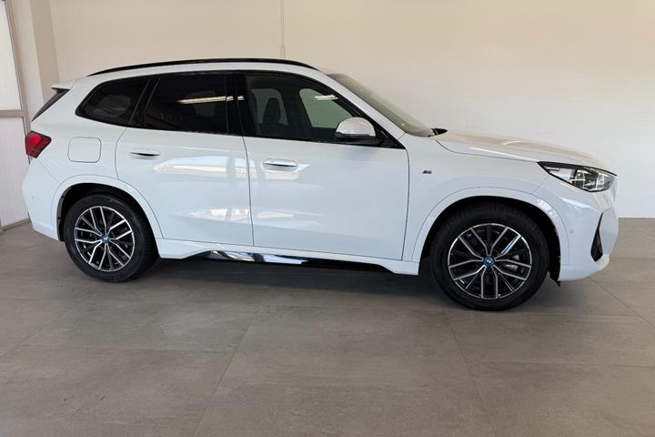 undefined BMW iX1 fra 2025