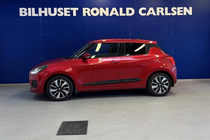 Rød Suzuki Swift fra 2018