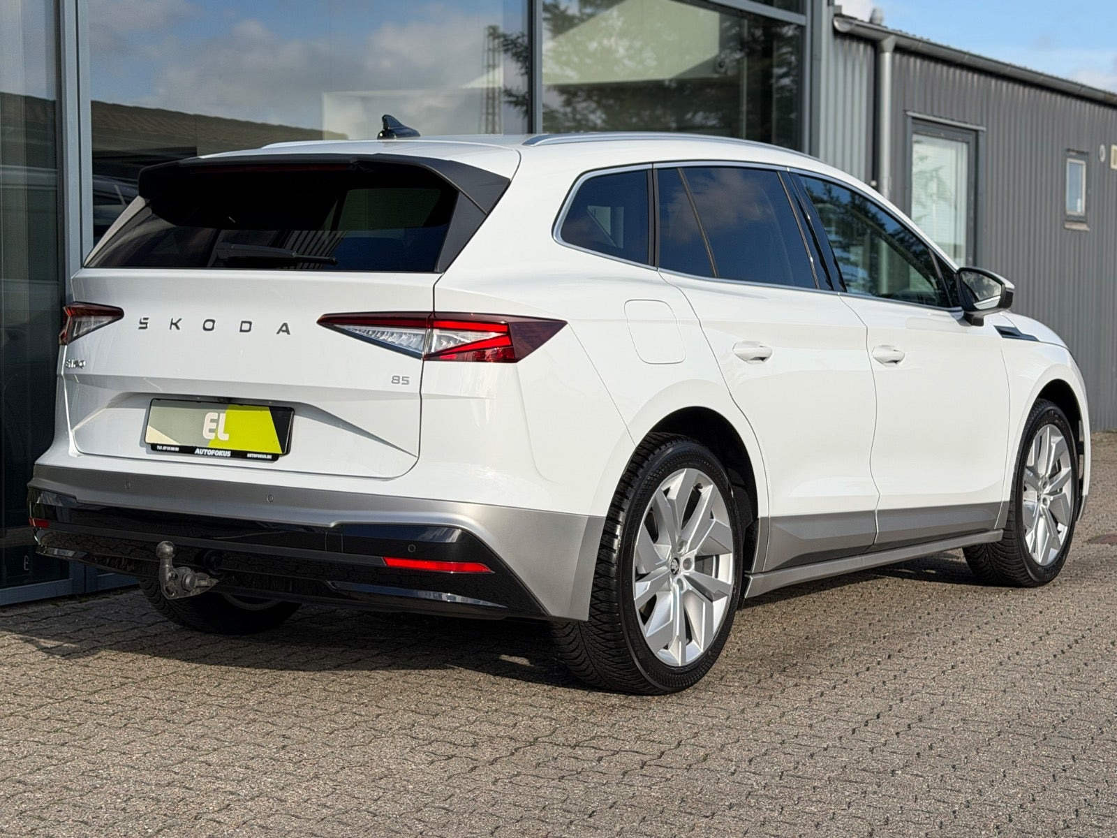 Hvid Skoda Enyaq fra 2026