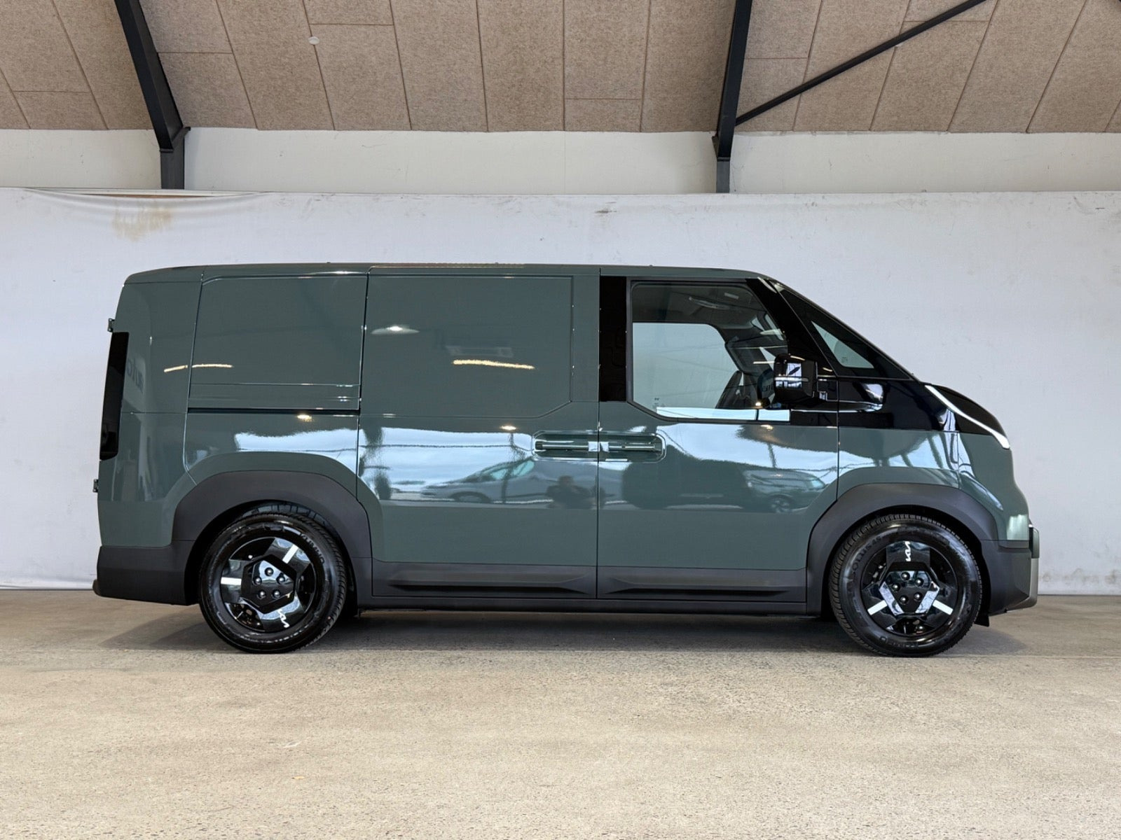 Grøn Kia PV5 fra 2026