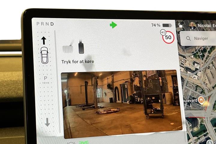 Sort Tesla Model 3 fra 2024