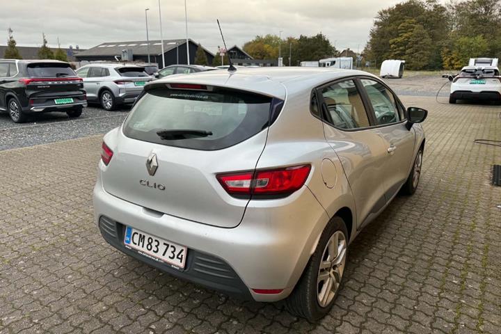 Sølv Renault Clio IV fra 2019
