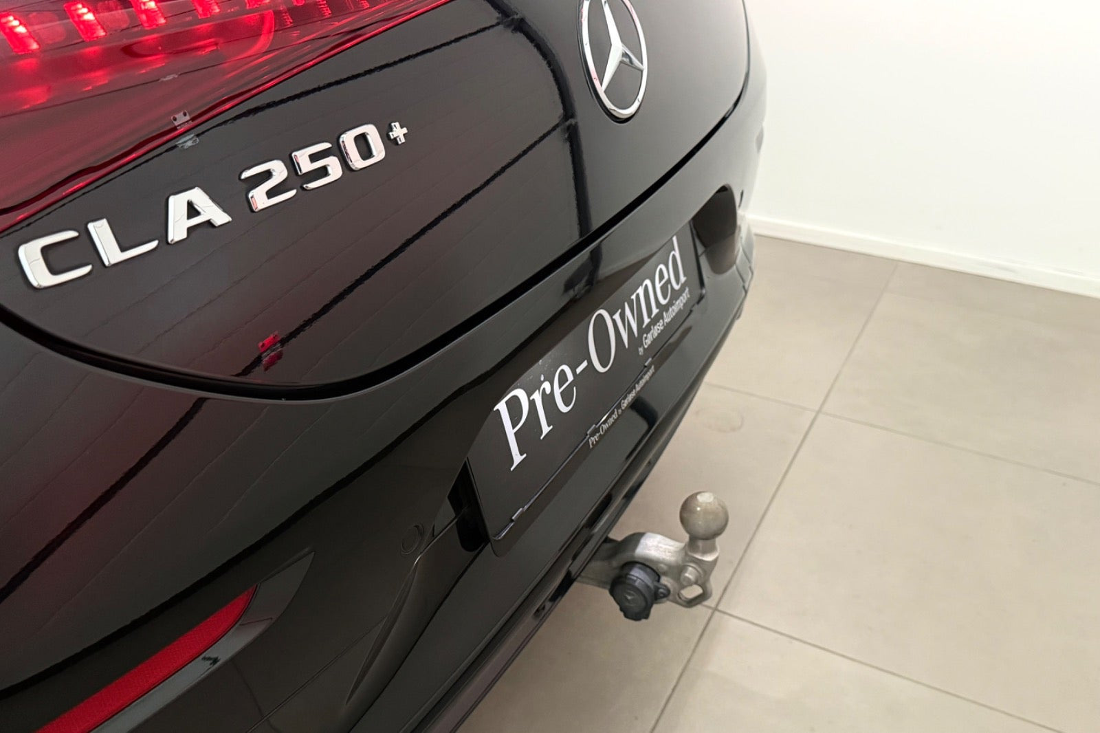 Sort Mercedes CLA250+ fra 2025
