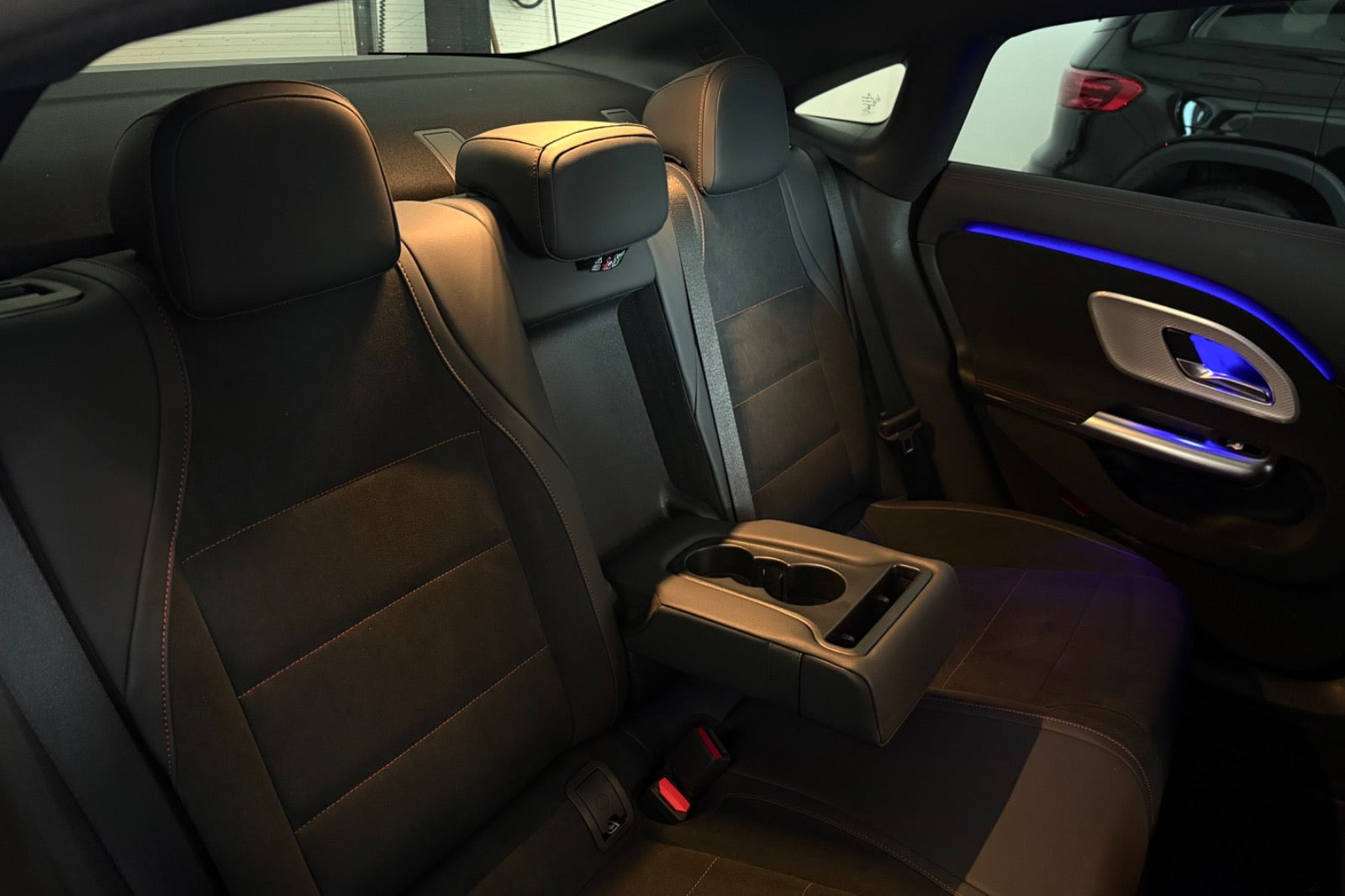 Sort Mercedes CLA250+ fra 2025