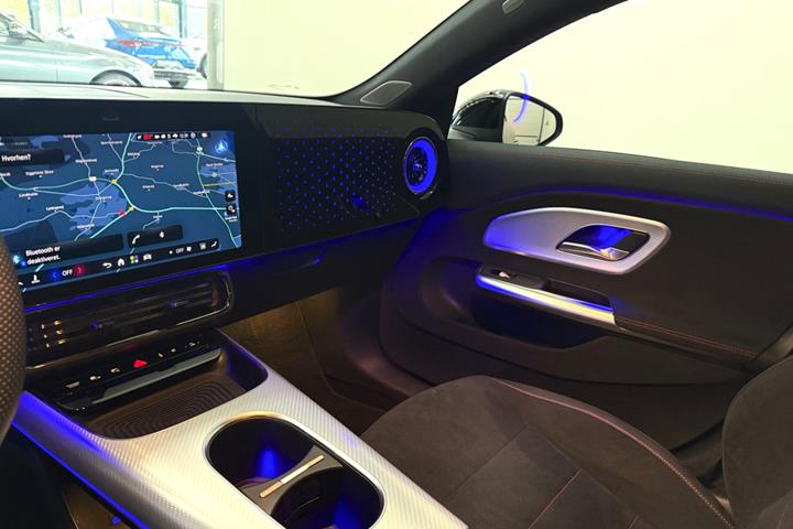 Sort Mercedes CLA250+ fra 2025
