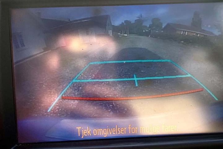 Grå Toyota Yaris fra 2019