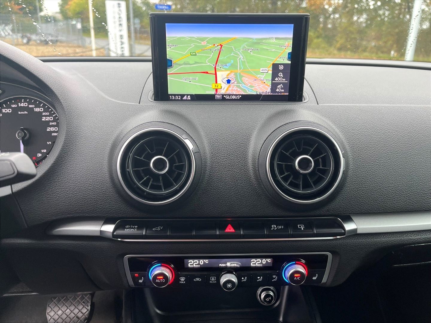 Sølv Audi A3 fra 2018