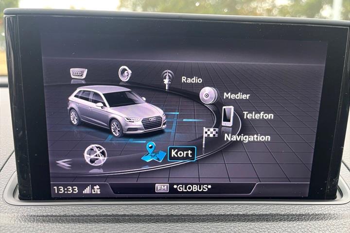 Sølv Audi A3 fra 2018