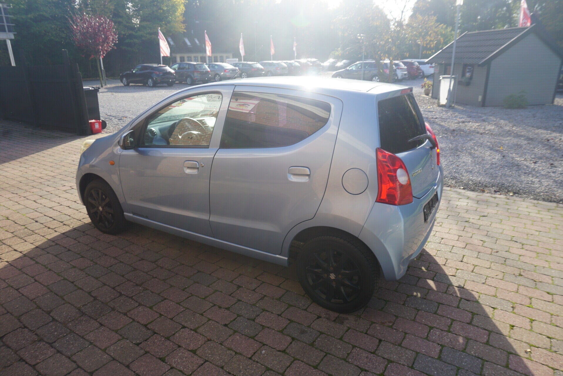 Blå Suzuki Alto fra 2011