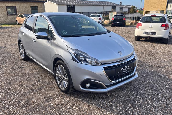 undefined Peugeot 208 fra 2016