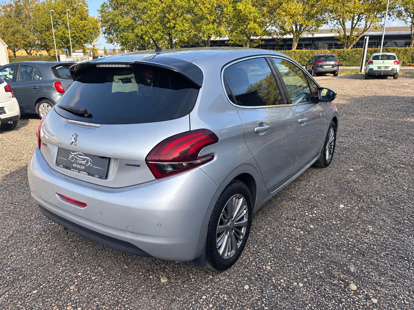 undefined Peugeot 208 fra 2016