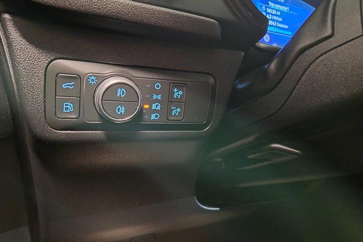Hvid Ford Kuga fra 2021