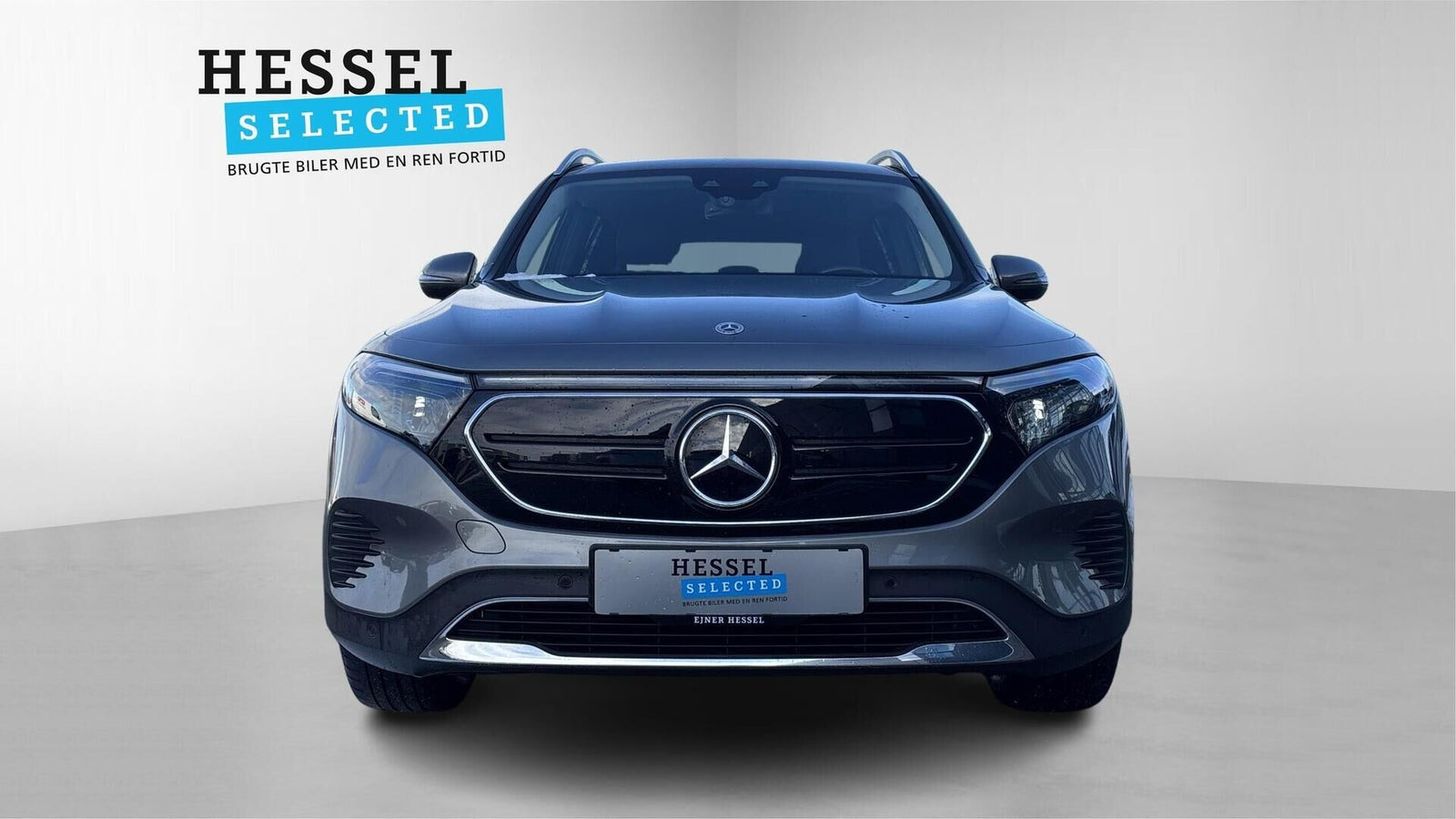 Grå Mercedes EQB250 fra 2023