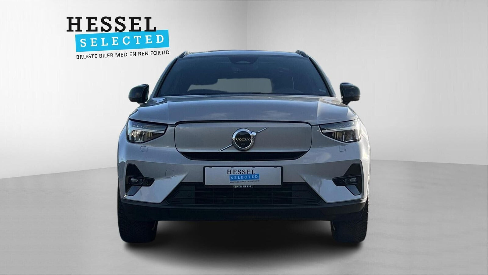 Sølv Volvo XC40 fra 2023