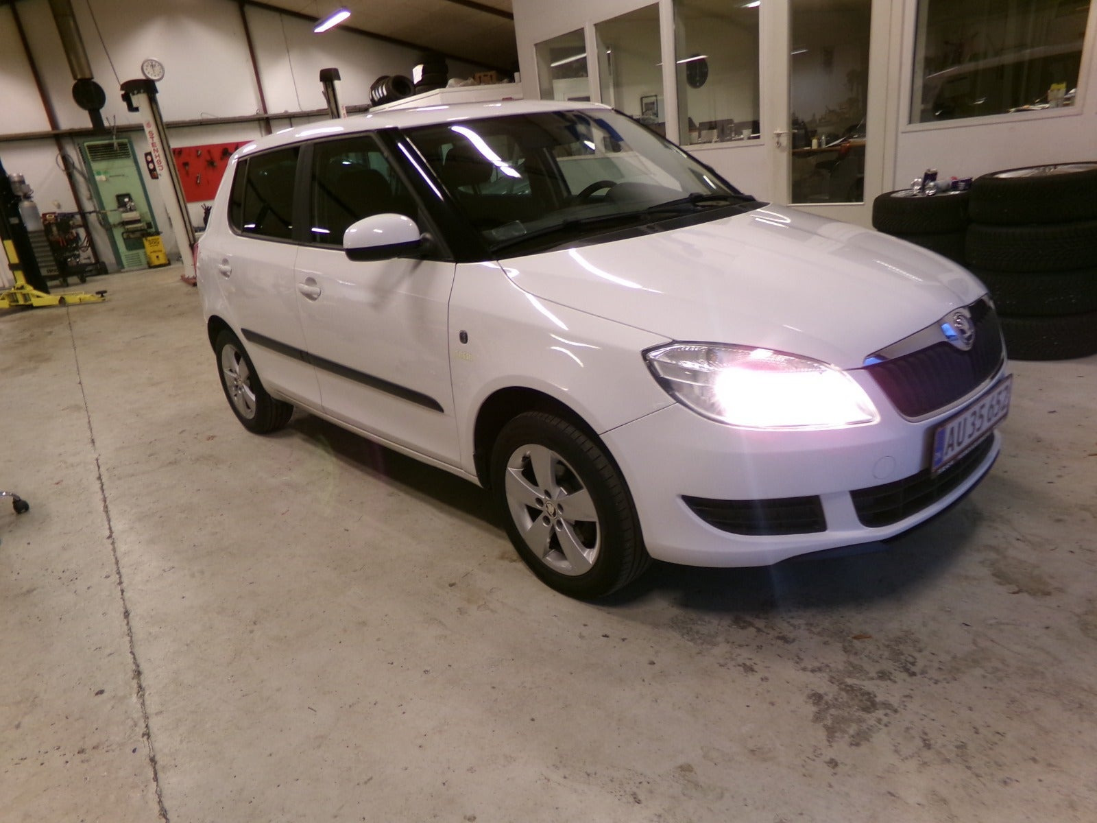 Hvid Skoda Fabia fra 2013