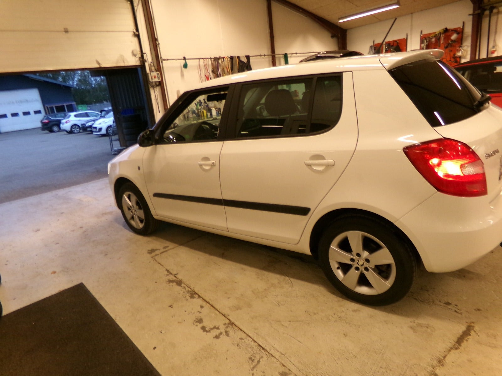 Hvid Skoda Fabia fra 2013