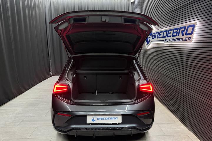 Grå Cupra Born fra 2024